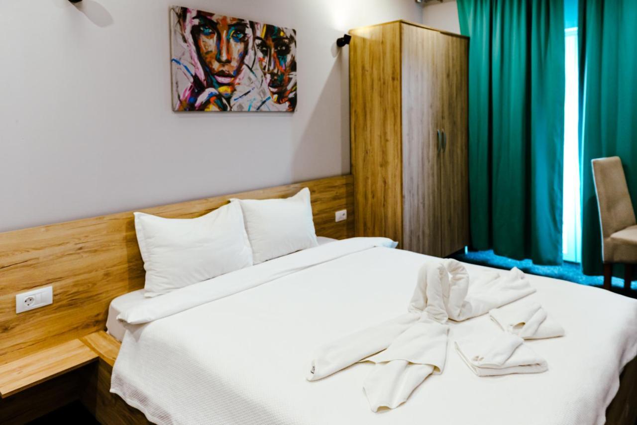 Verdisso Hotel & Restaurant 데미르 카피자 외부 사진